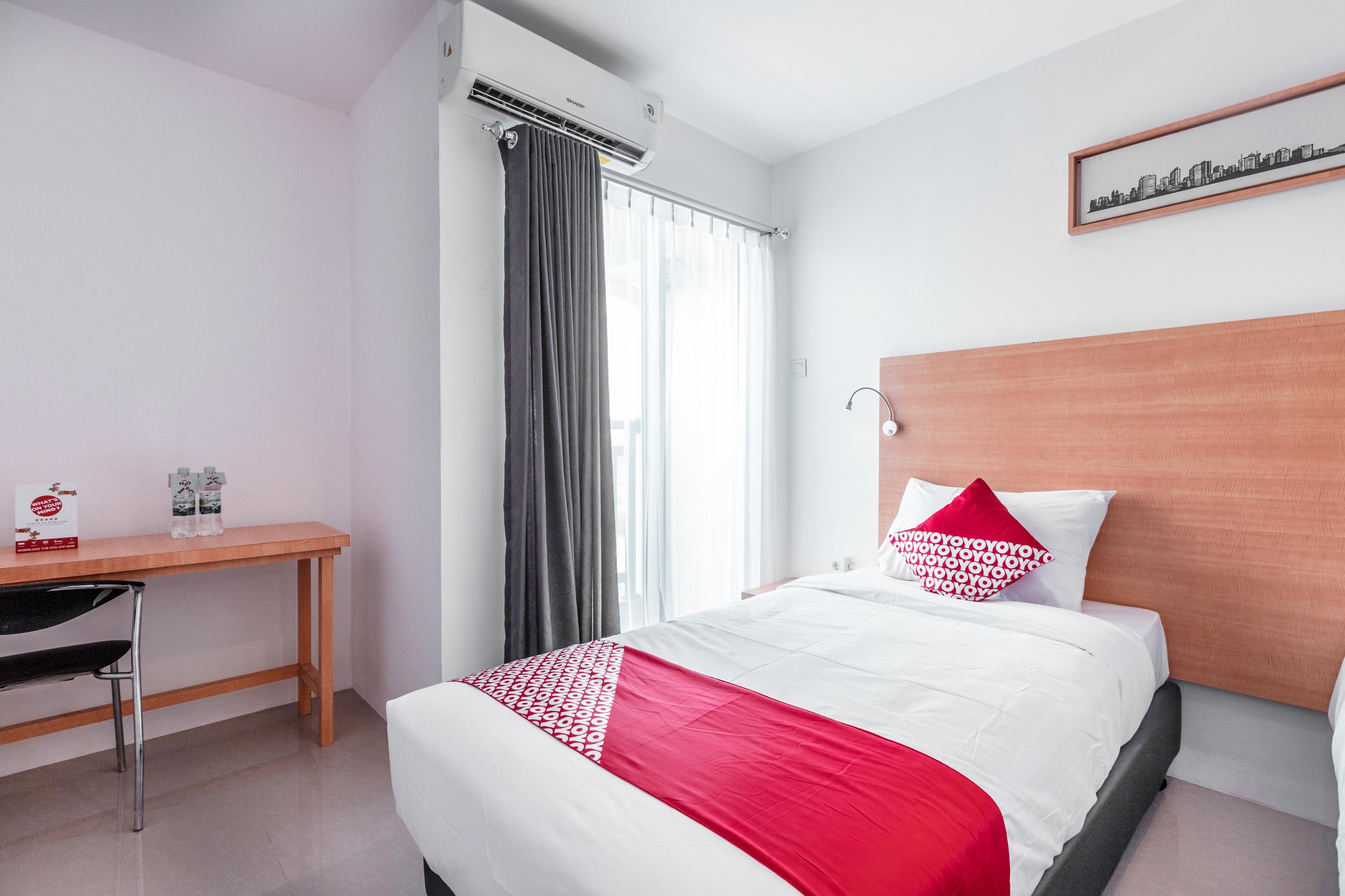 Hotel Vaccinated Staff - OYO Flagship 766 Prima Orchard Bekasi Exterior foto